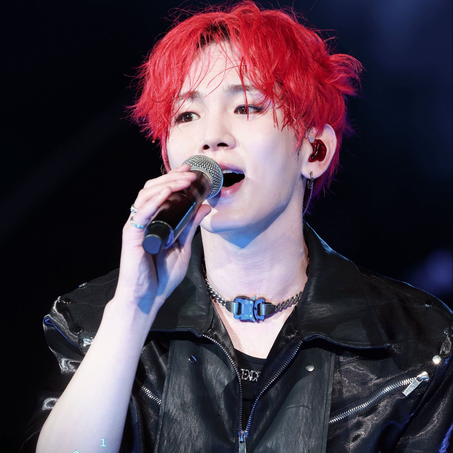 Behind-the-scenes cut of Key