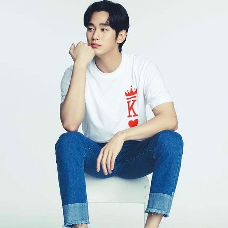 Recent activity shot of Kim Soohyun