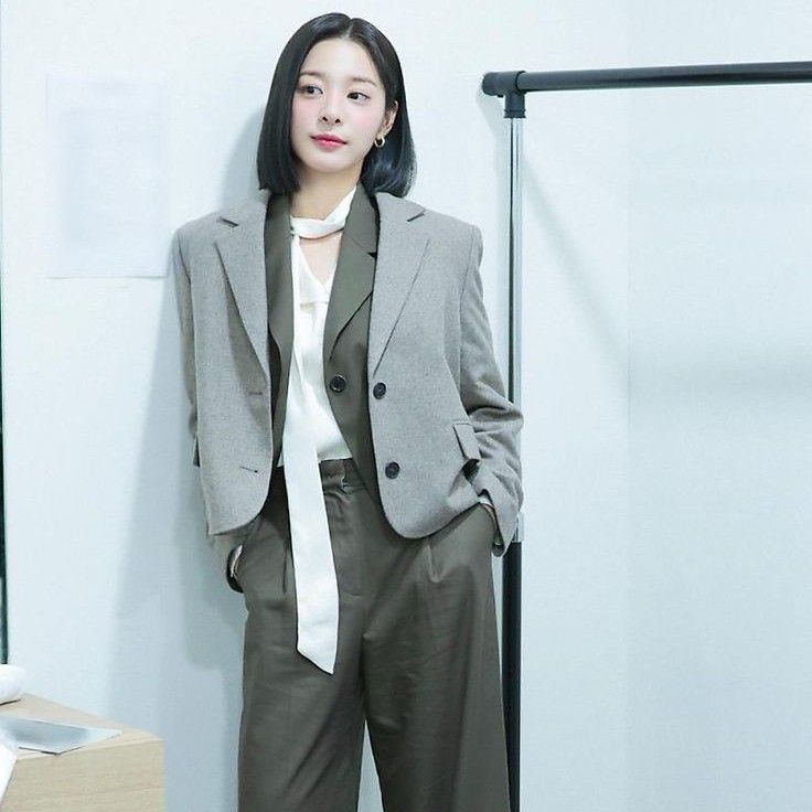 Behind-the-scenes cut of Seol Inah
