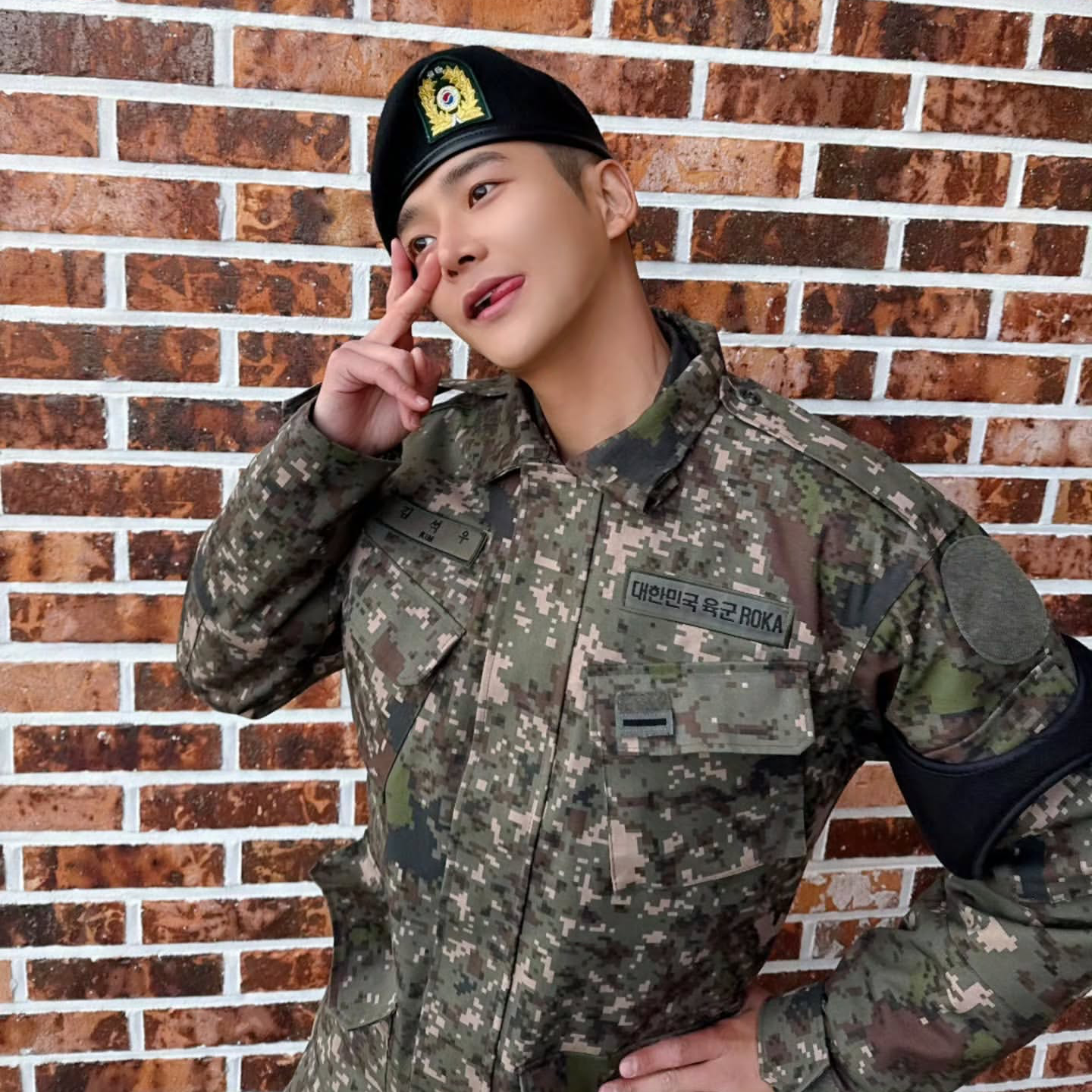 로운 최근 활동샷