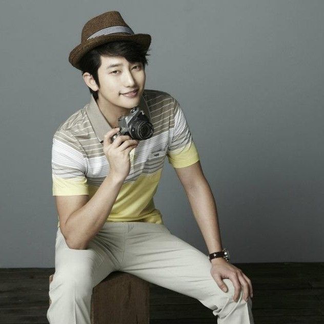 A moment captured by a fan of Park Sihoo