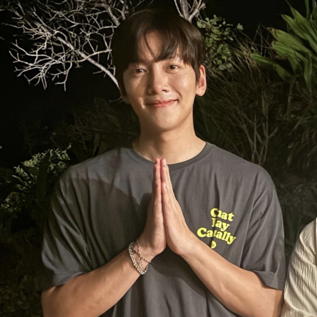 粉丝拍下的池昌旭瞬间