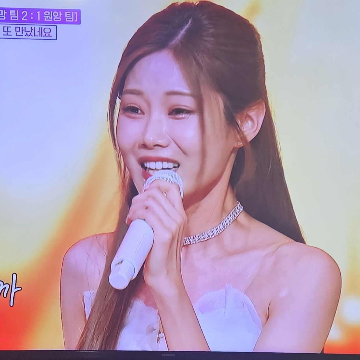 Behind-the-scenes cut of Bae Ahyeon