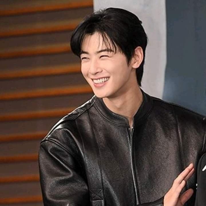 Momen yang diabadikan oleh penggemar Cha Eunwoo