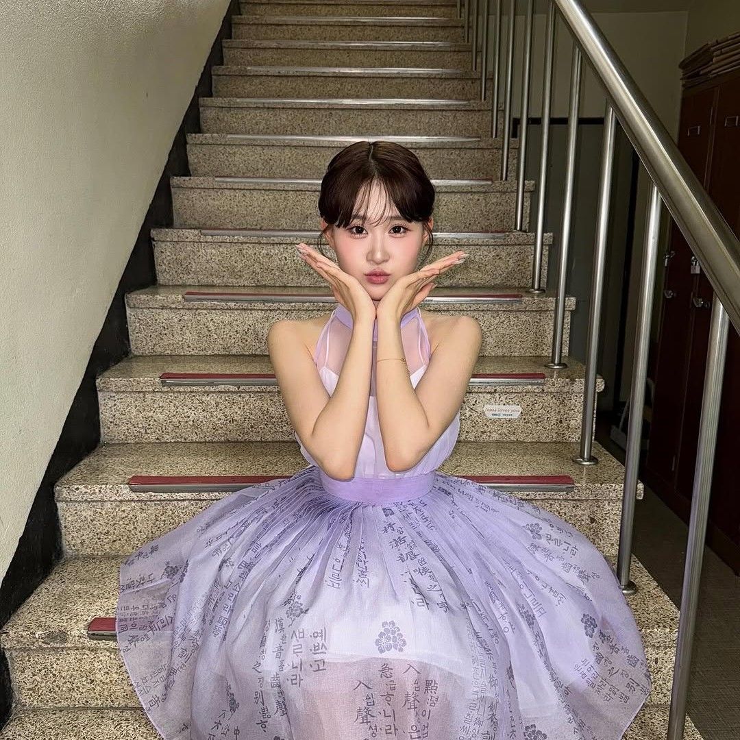 A moment captured by a fan of Kim Dahyun