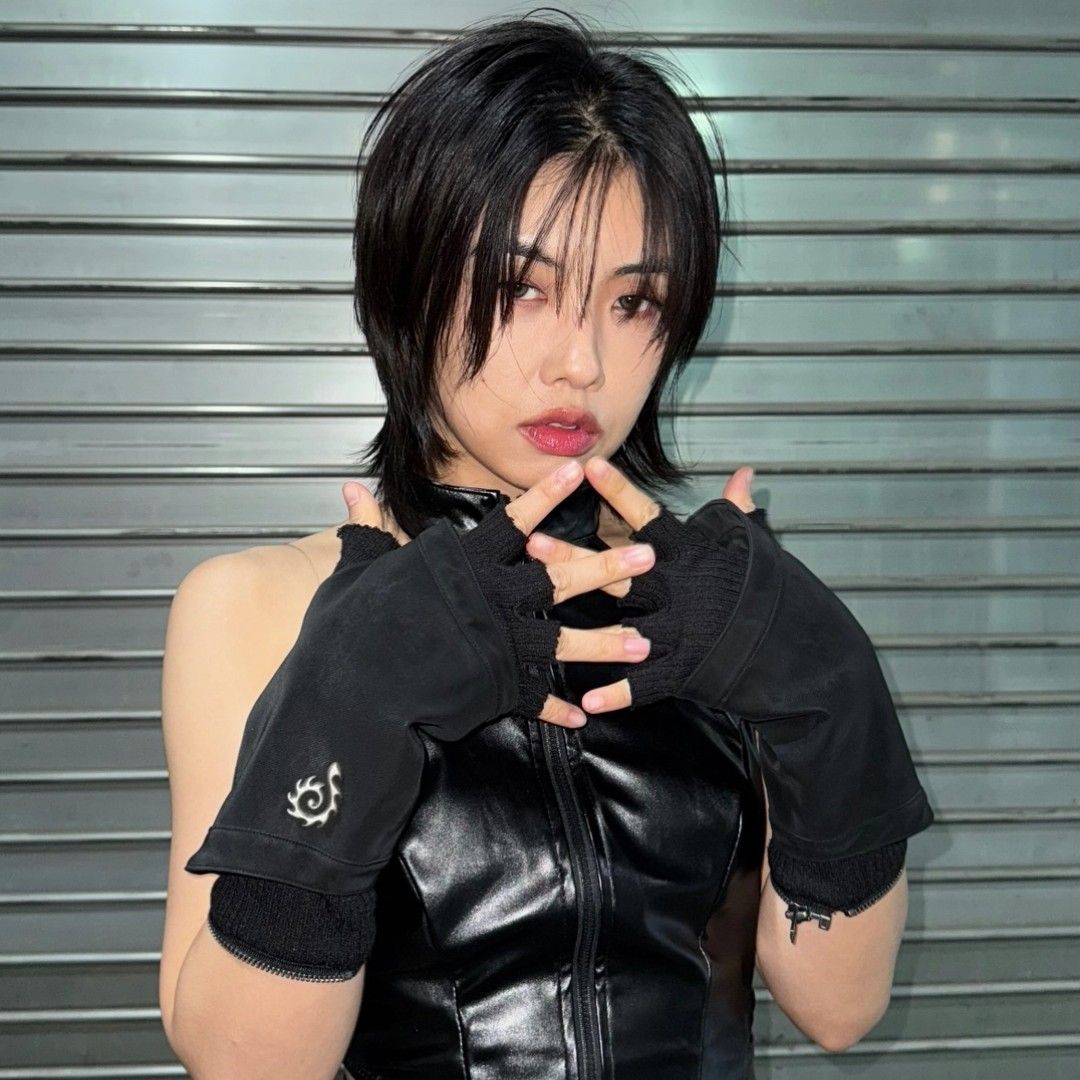 Behind-the-scenes cut of Aiki