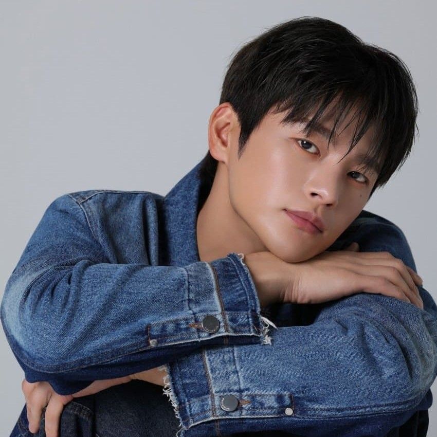 Behind-the-scenes cut of Seo Inguk