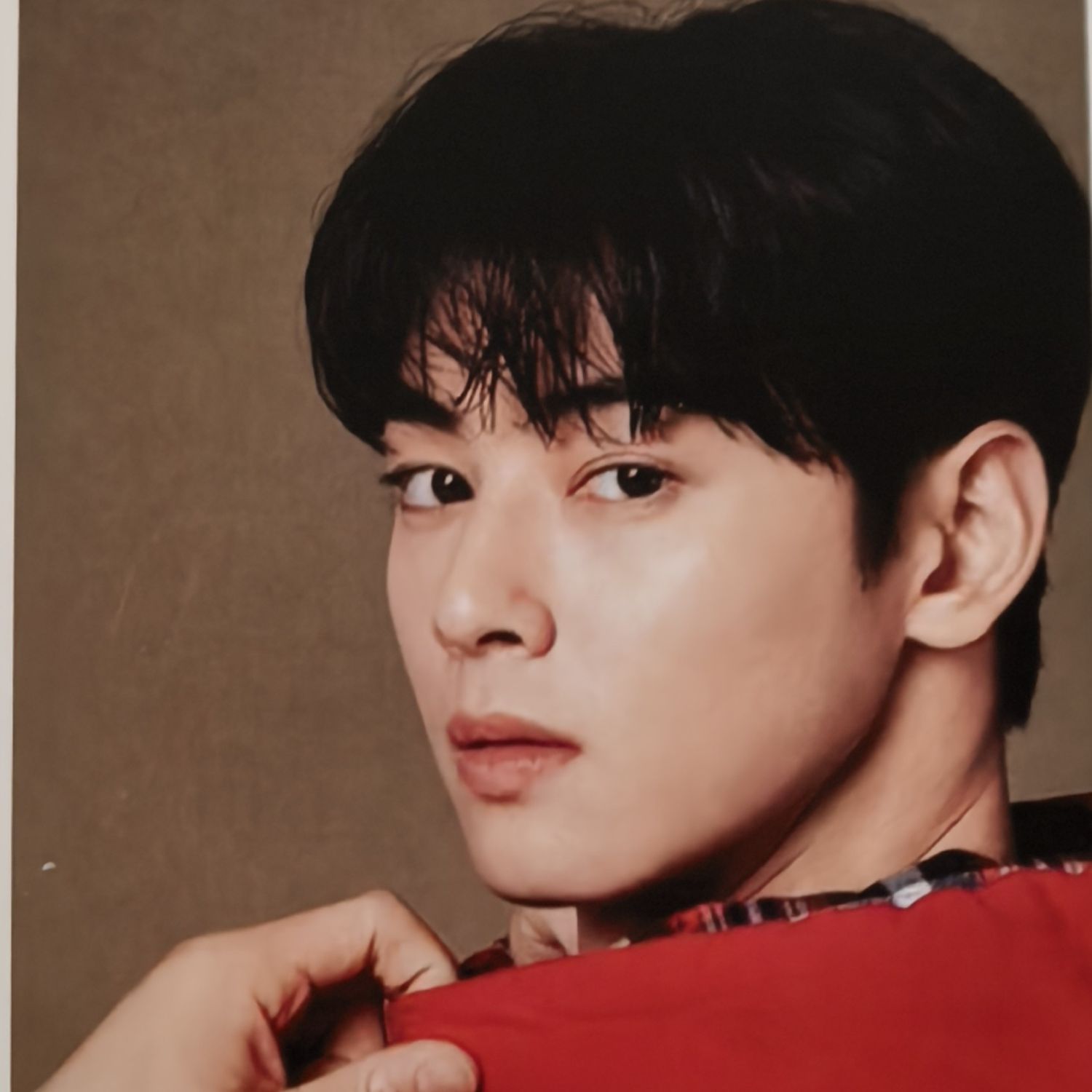 A moment captured by a fan of Cha Eunwoo