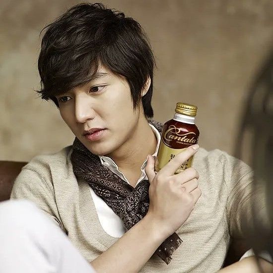 Behind-the-scenes cut of Lee Minho