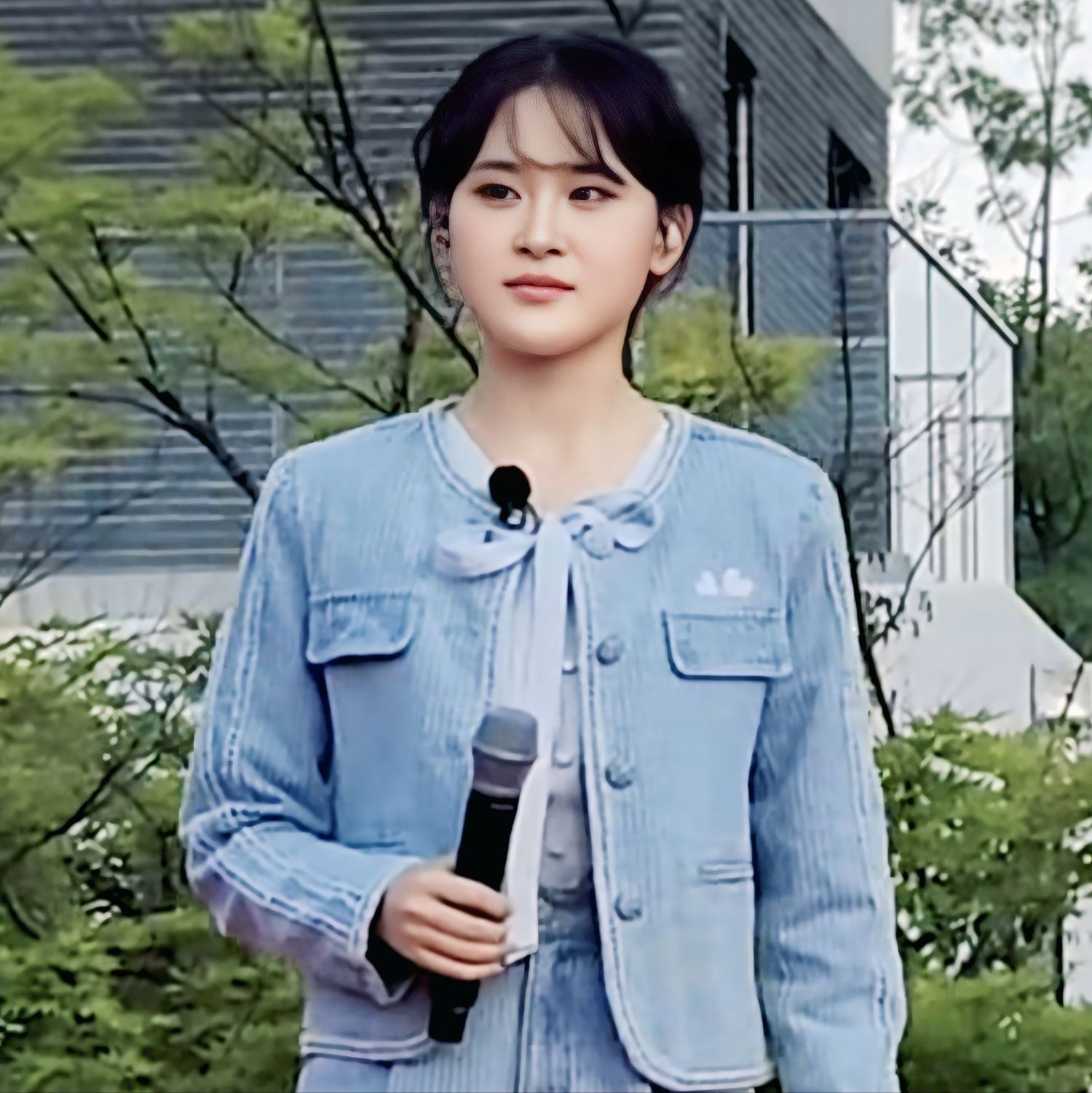 Behind-the-scenes cut of Kim Dahyun