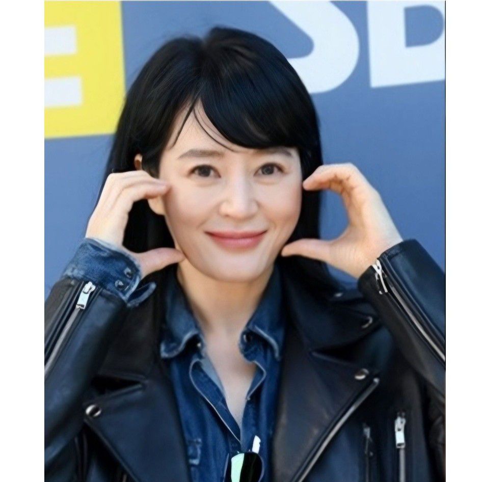 Recent activity shot of Kim Hyesoo