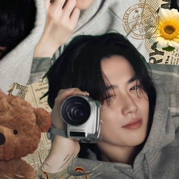 A moment captured by a fan of Suho