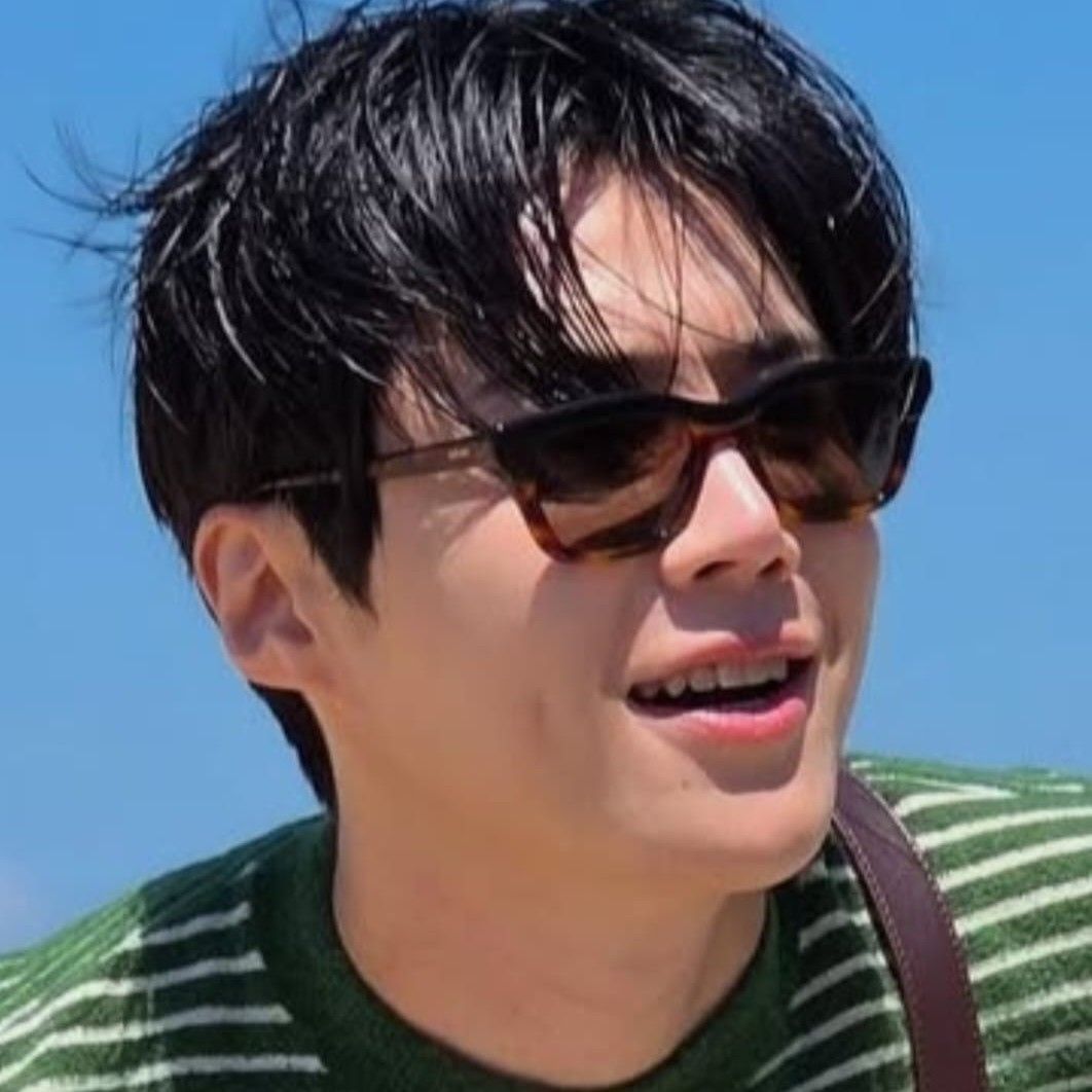 Behind-the-scenes cut of Kim Seonho