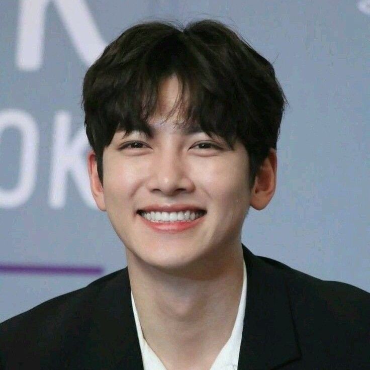 チ・チャンウクの最近の活動ショット