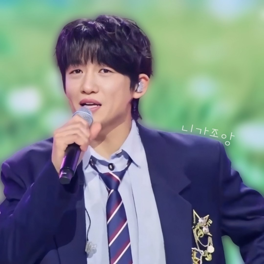 Behind-the-scenes cut of Shin Seungtae