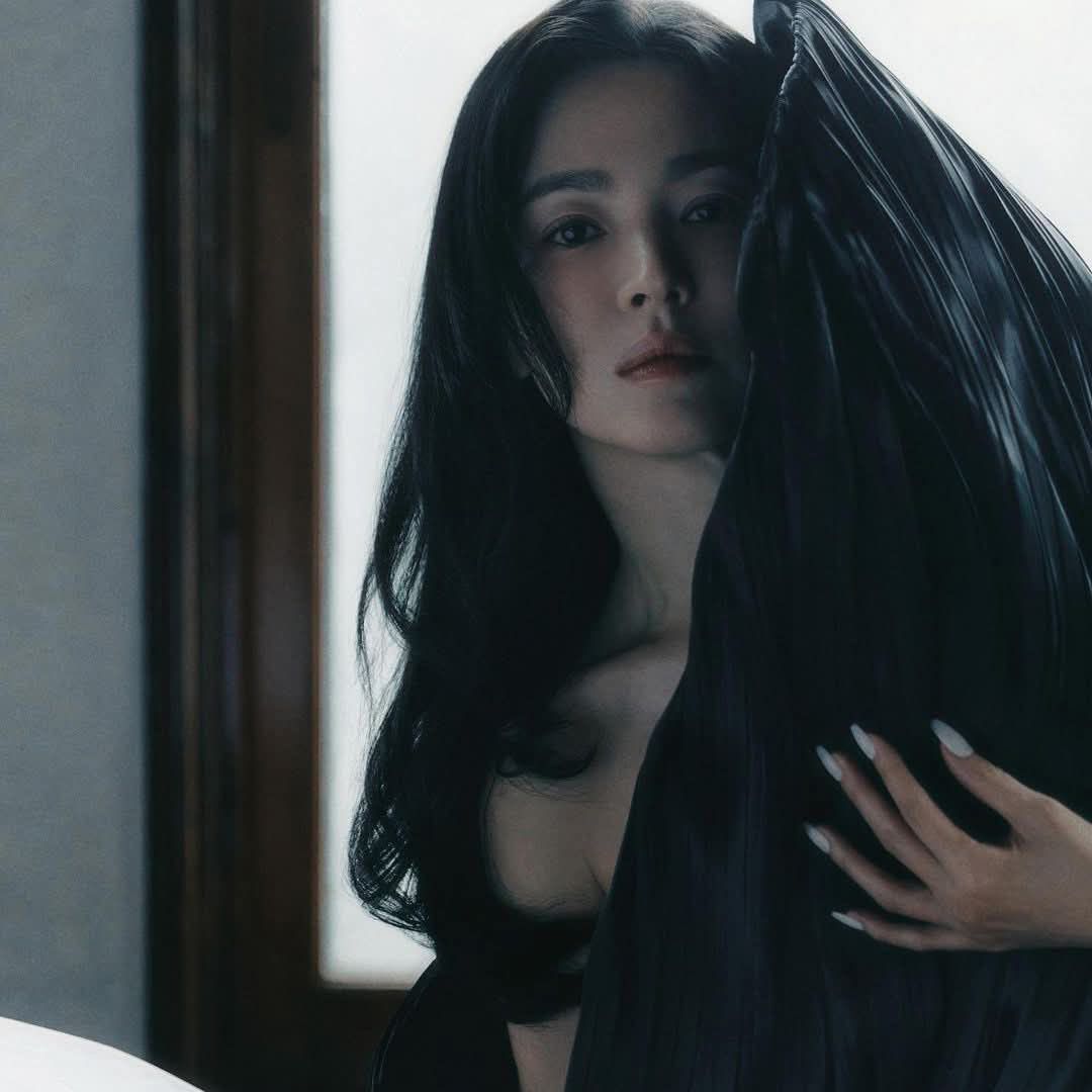 Behind-the-scenes cut of Song Hyekyo
