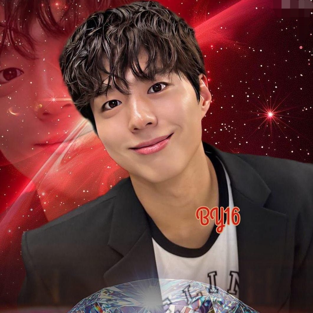 A moment captured by a fan of Park Bogum