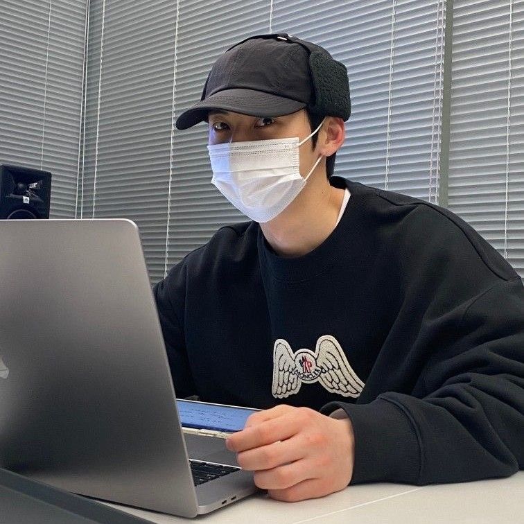 Recent activity shot of Hwang Minhyun