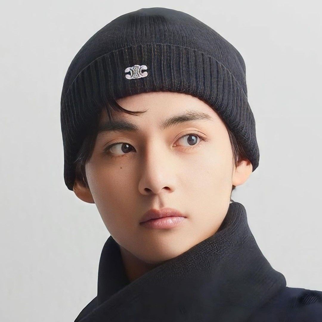 Latest photo of Kim Taehyung (V)