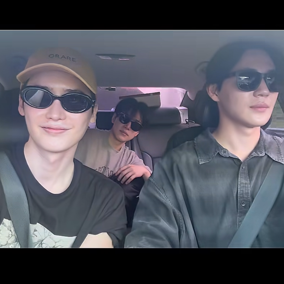 Recent activity shot of Lee Jongsuk
