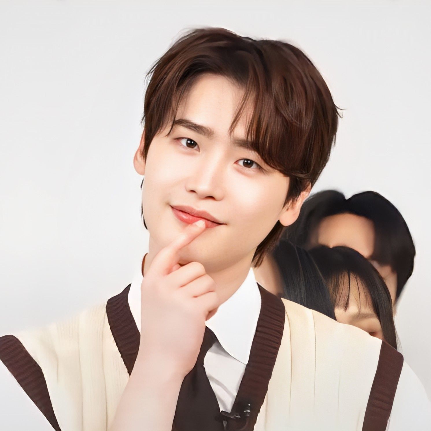 A moment captured by a fan of Lee Jongsuk