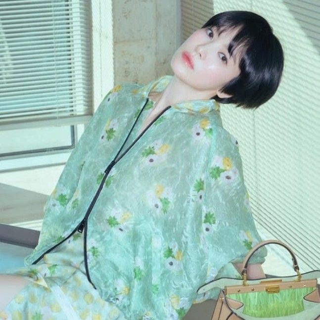 A moment captured by a fan of Song Hyekyo