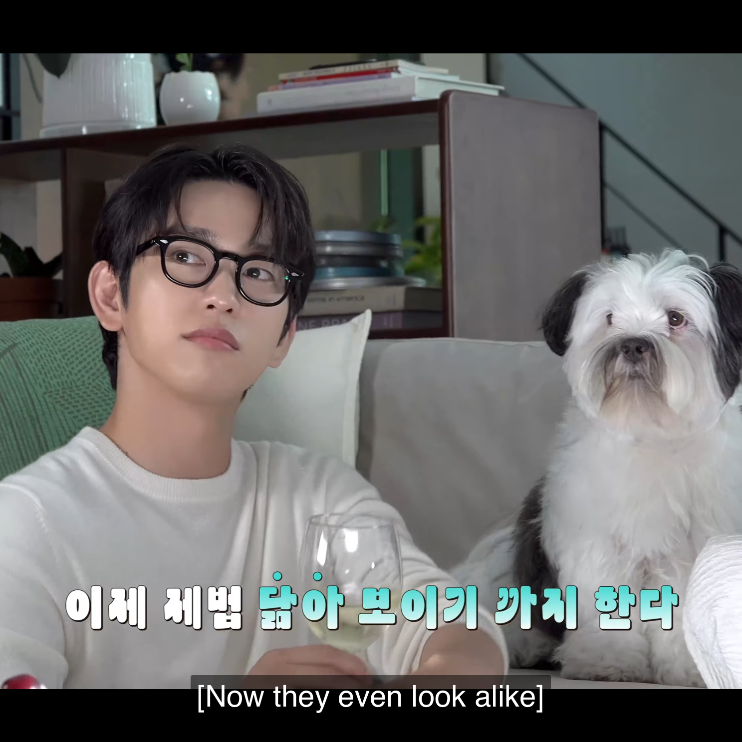 A moment captured by a fan of Park Jinyoung