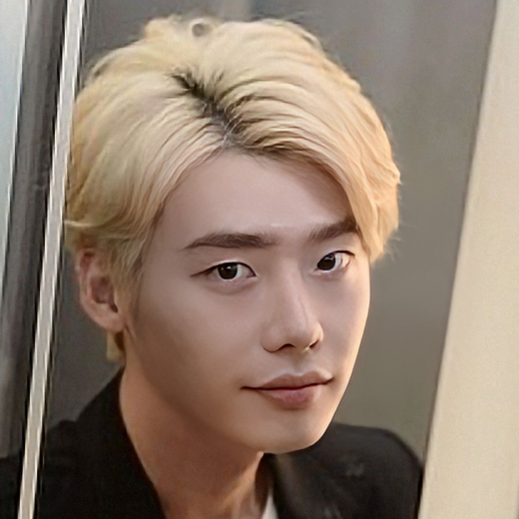 Behind-the-scenes cut of Lee Jongsuk