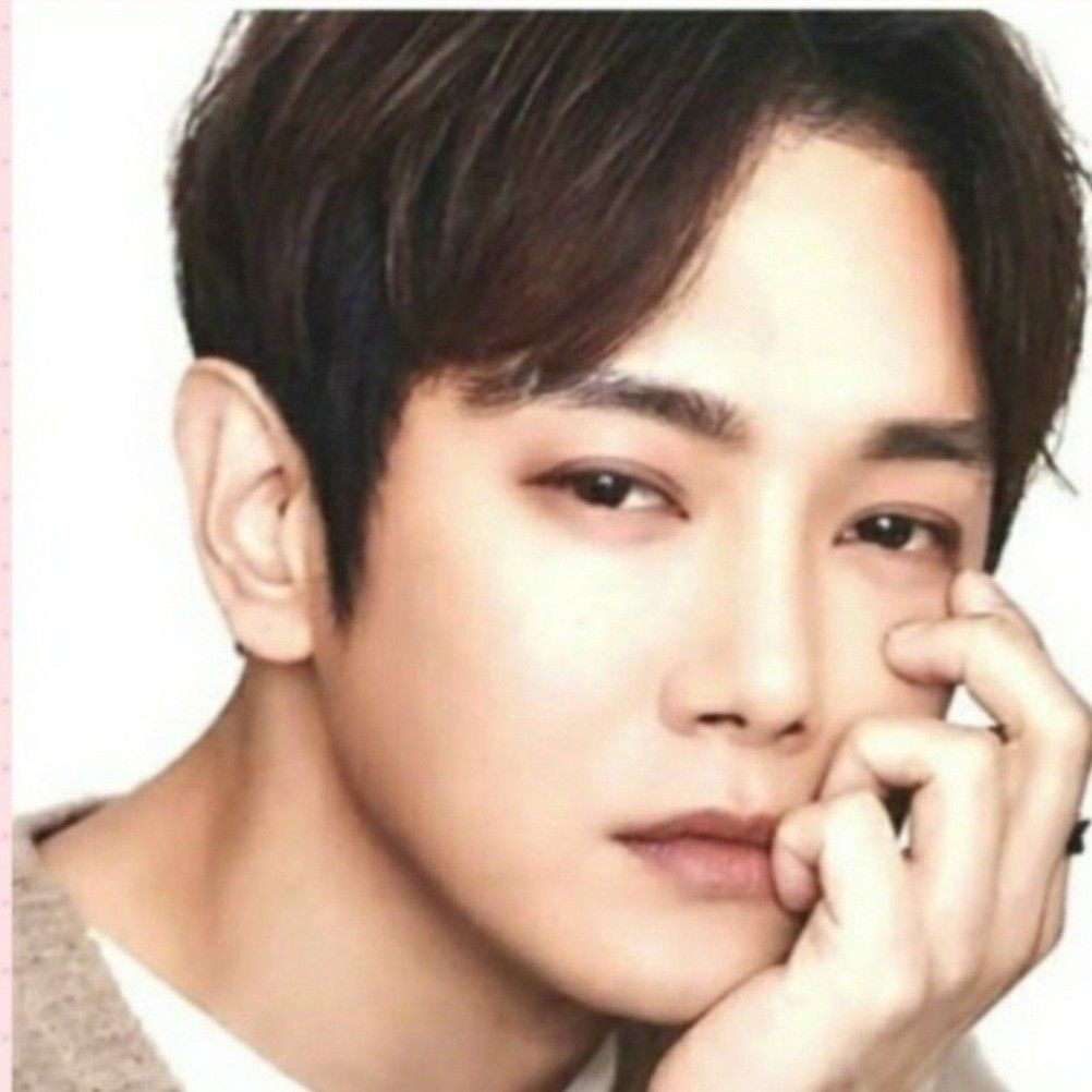 Recent activity shot of Hwanhee