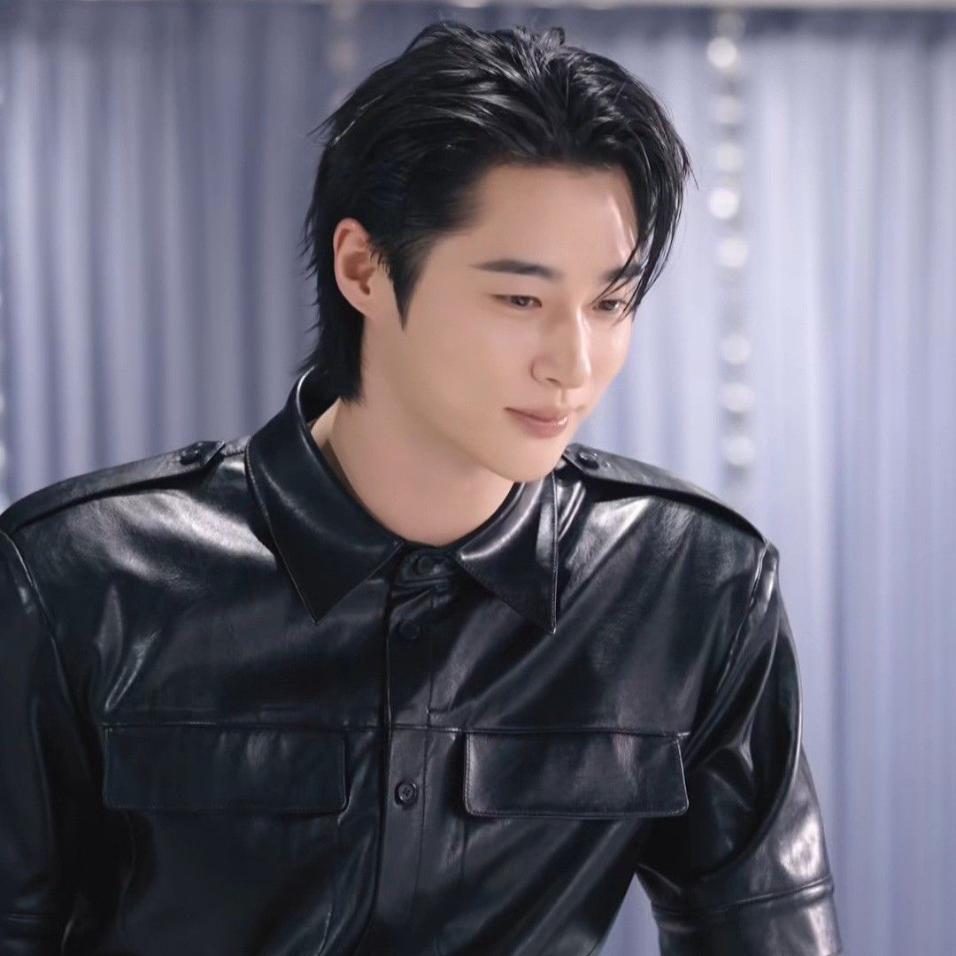 A moment captured by a fan of Byeon Wooseok