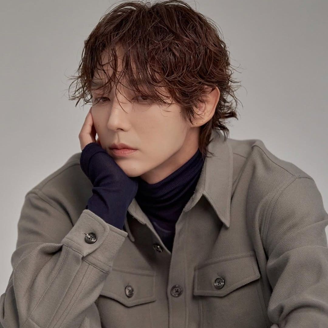 Latest photo of Lee Joongi