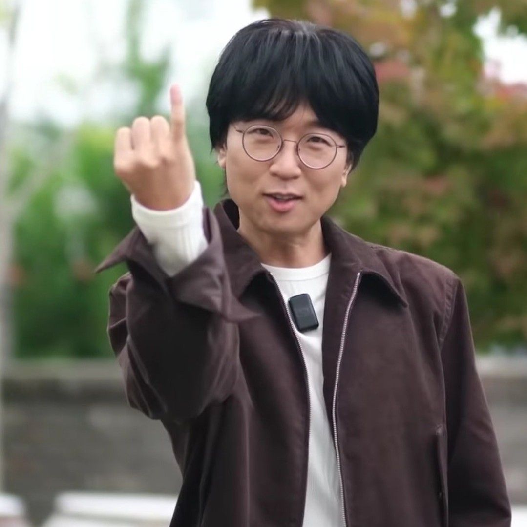 Behind-the-scenes cut of Bak Changgeun