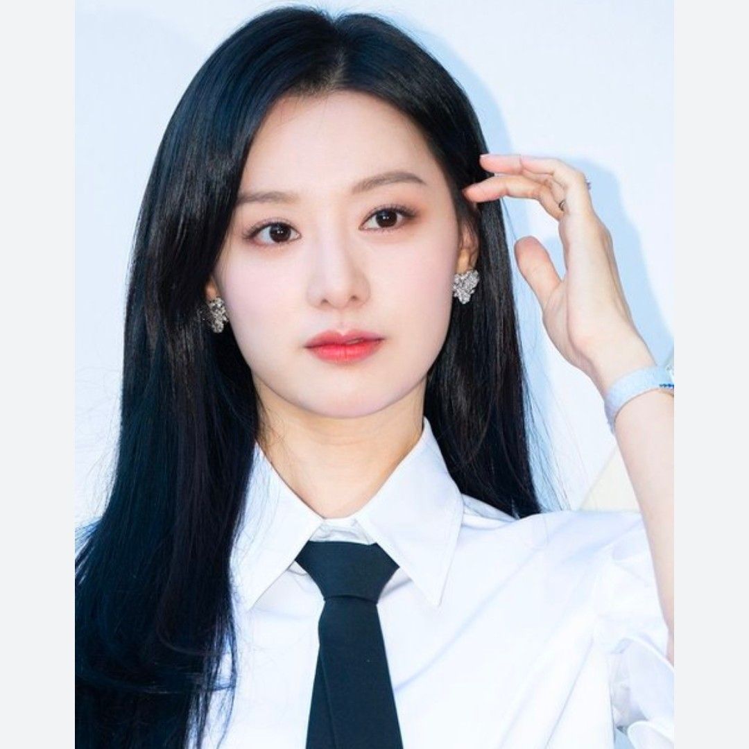 A moment captured by a fan of Kim Jiwon