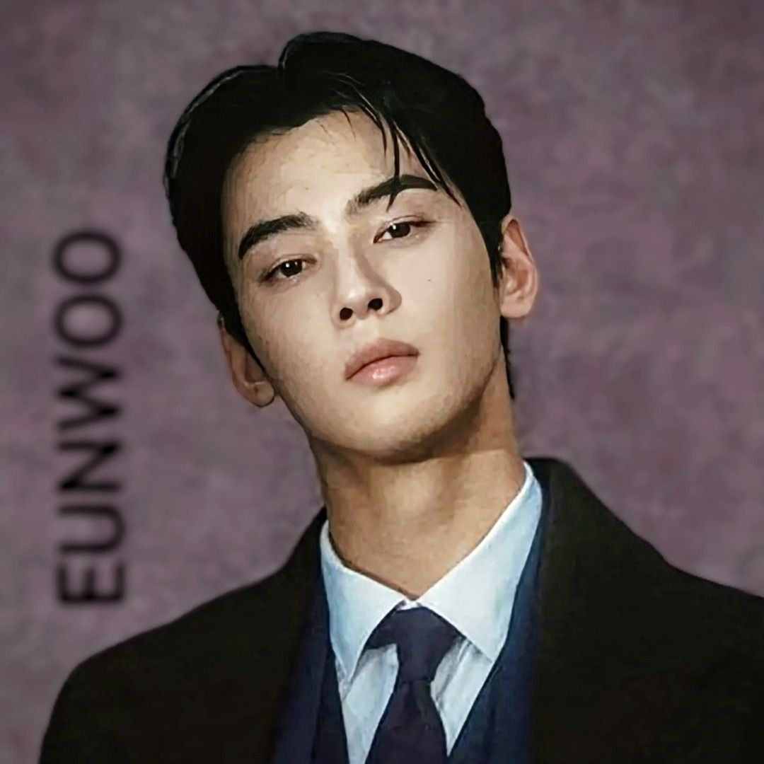 Latest photo of Cha Eunwoo