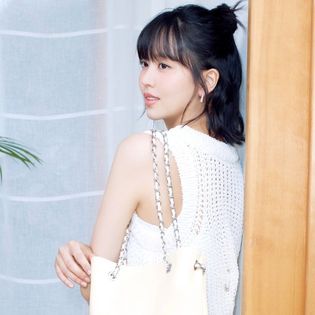 Behind-the-scenes cut of Kim Sohyun