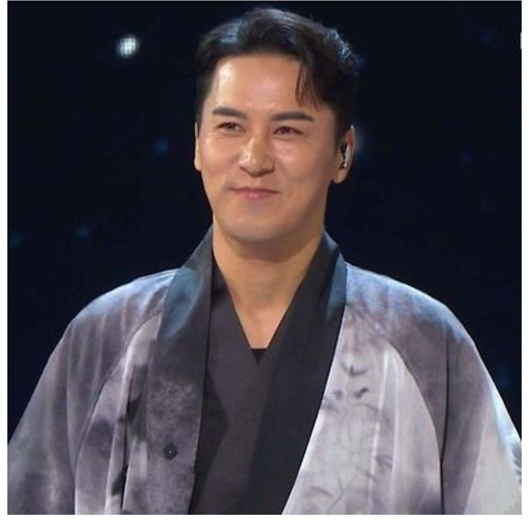 Foto kegiatan terbaru dari Jang Minho