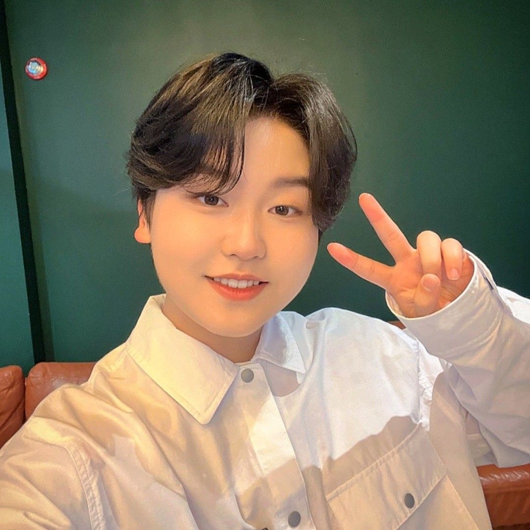 Behind-the-scenes cut of Park Sungon