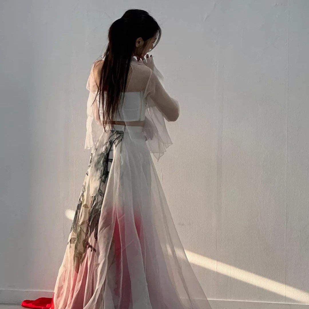 Behind-the-scenes cut of Jung Somin