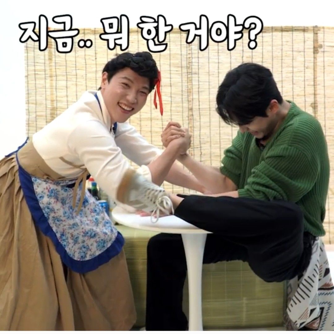 Behind-the-scenes cut of Seong Ri