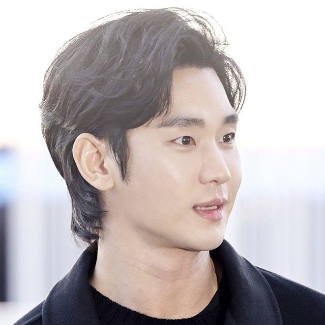 キム・スヒョンのビハインドカット