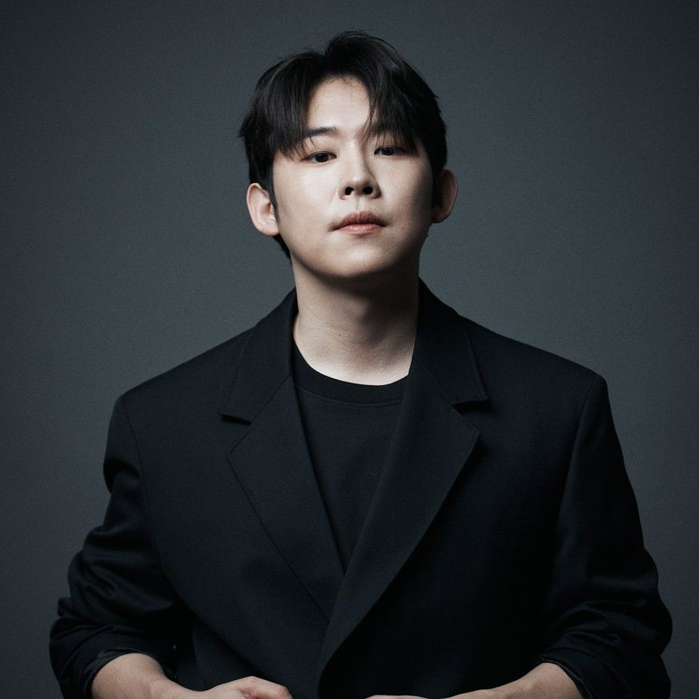 Behind-the-scenes cut of Jinuk
