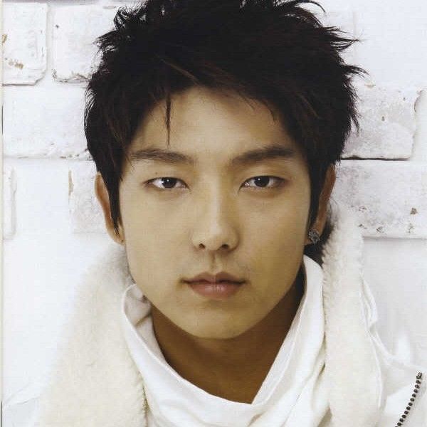 Foto kegiatan terbaru dari Lee Joongi