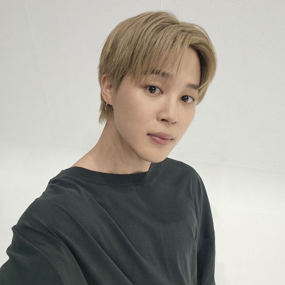 A moment captured by a fan of Ha Jimin