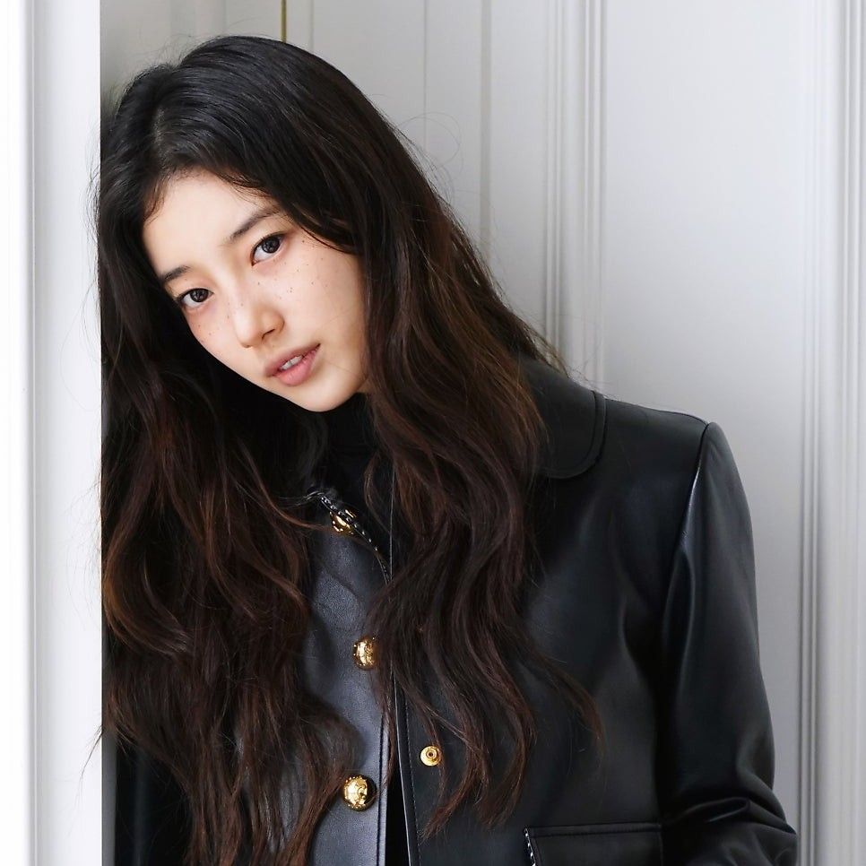A moment captured by a fan of Bae Suzy