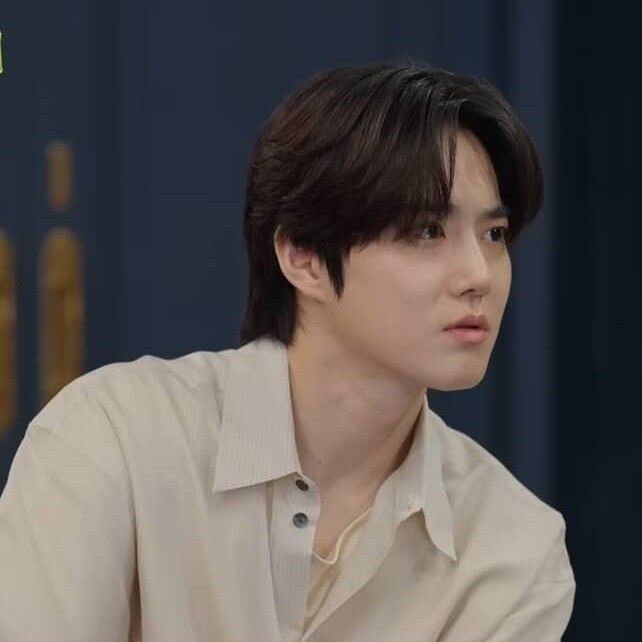Behind-the-scenes cut of Suho