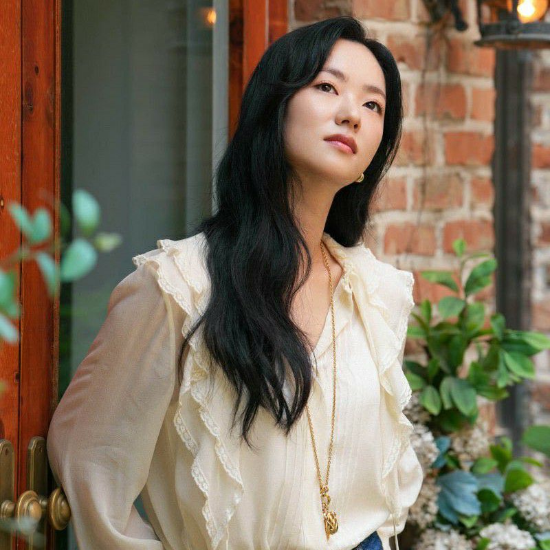 Recent activity shot of Jeon Yeobeen