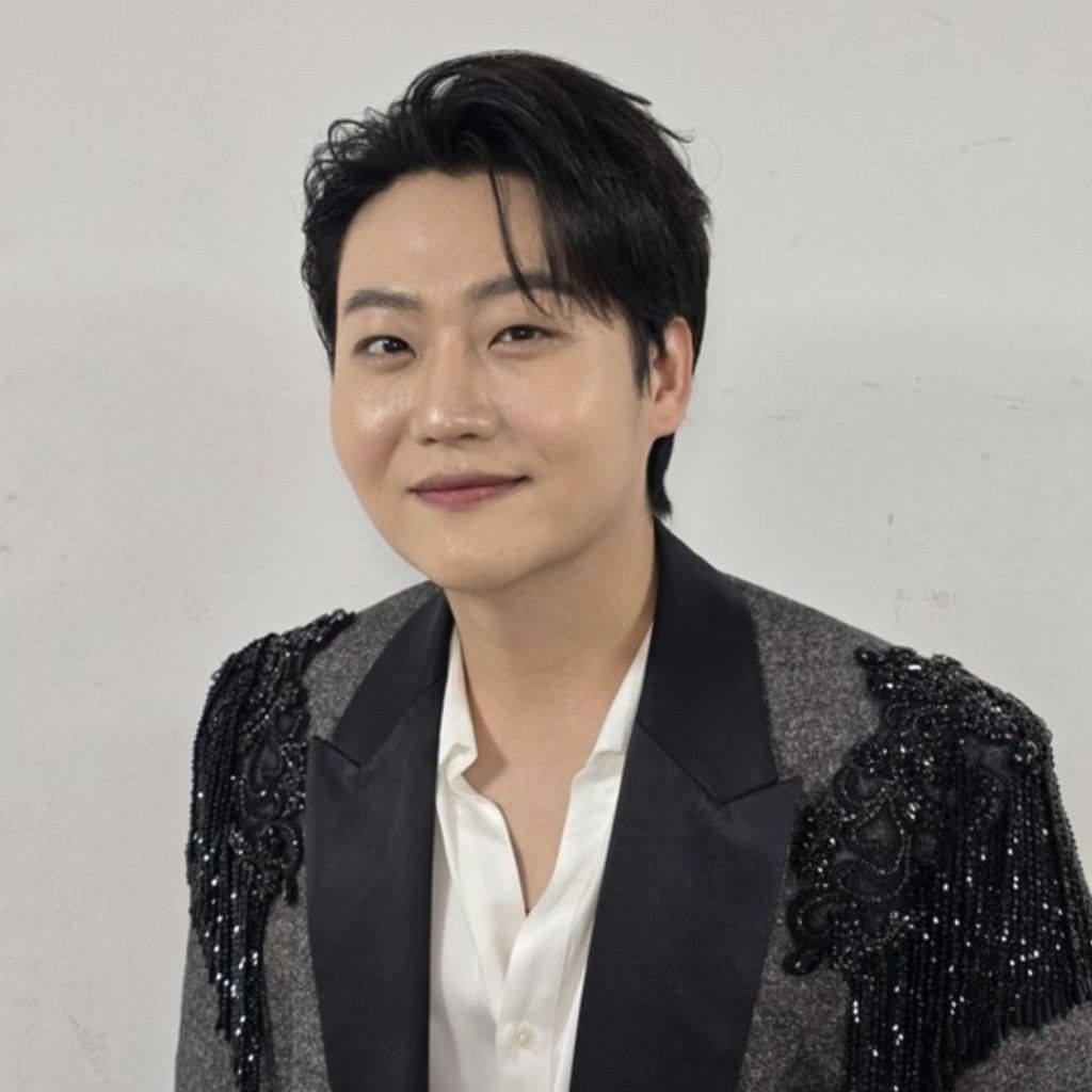 Behind-the-scenes cut of Min Soohyun