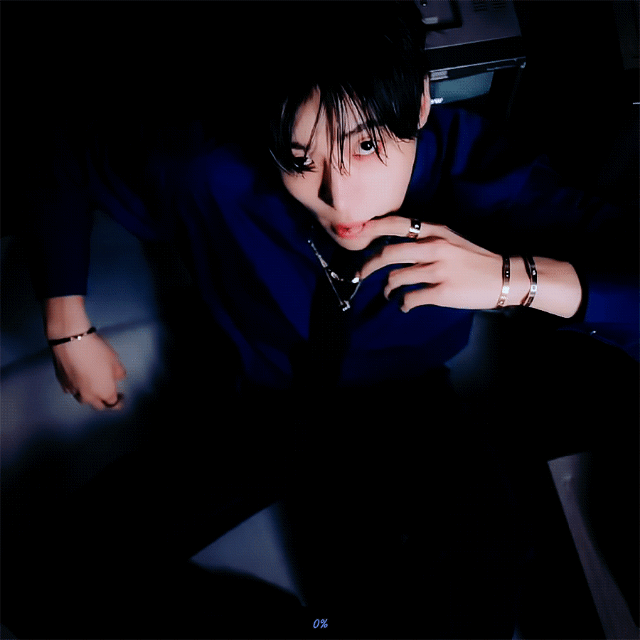 Behind-the-scenes cut of Choo Youngwoo
