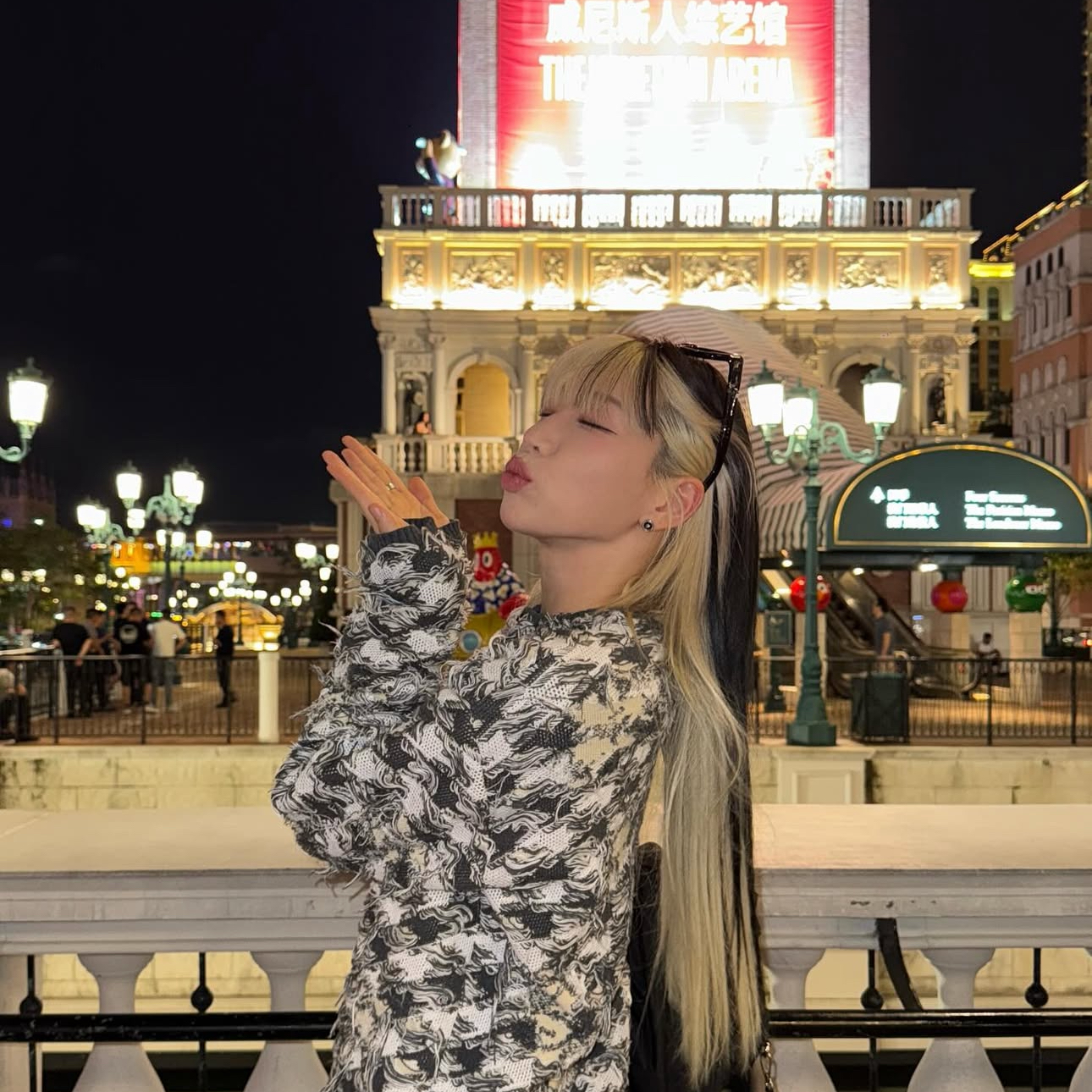 Behind-the-scenes cut of BADA