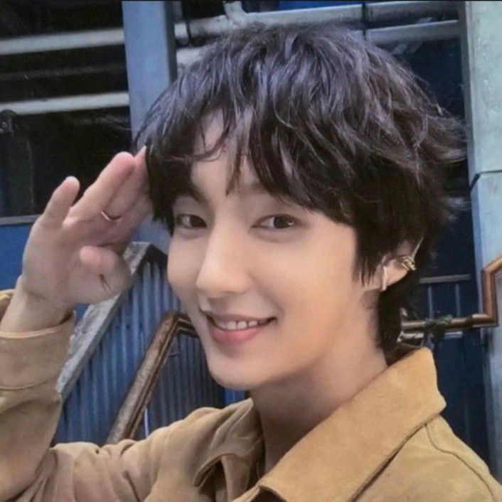 Latest photo of Lee Joongi